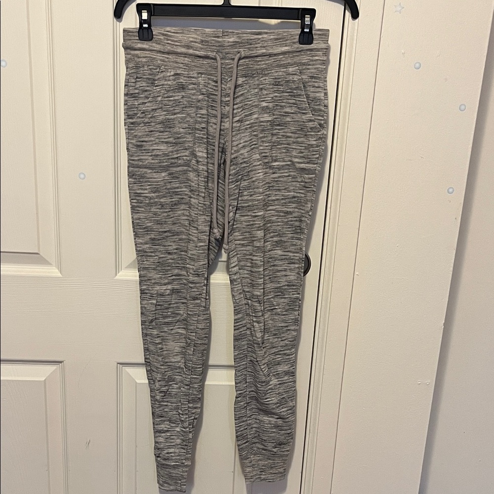 Mossimo Supply Co. Heather Gray Knitwear